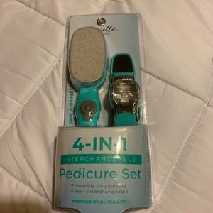 4 in 1  interchangeable pedicure set. New